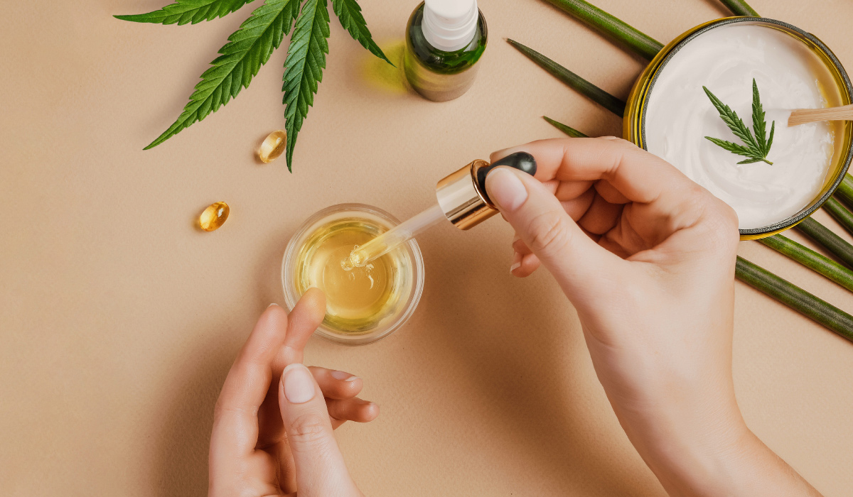 What Is a Tincture of CBD? [Main Differences With CBD Oil]